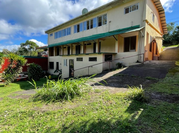Incredible Investment Opportunity! Six-Unit