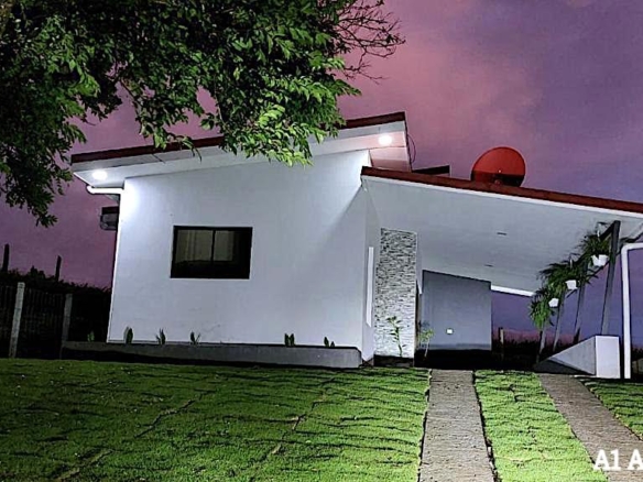 Contemporary Home in Quaint Las Ranchitas!