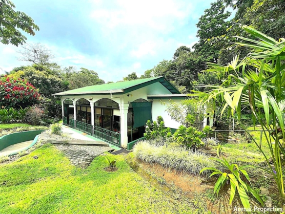 Unique Rainbow Bay Home with Room to Expand!