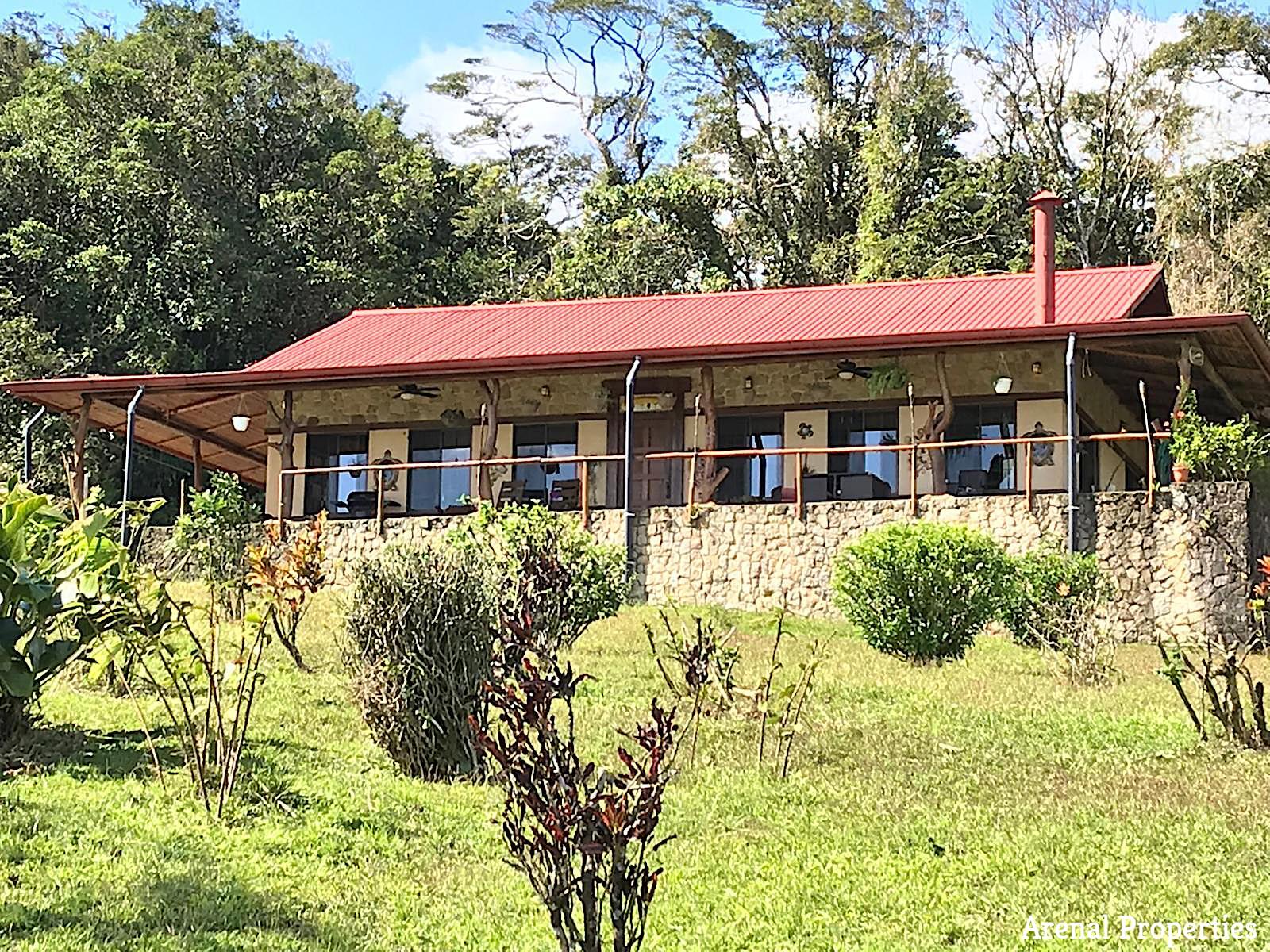 Aguacate Private Hideaway on Large Lot