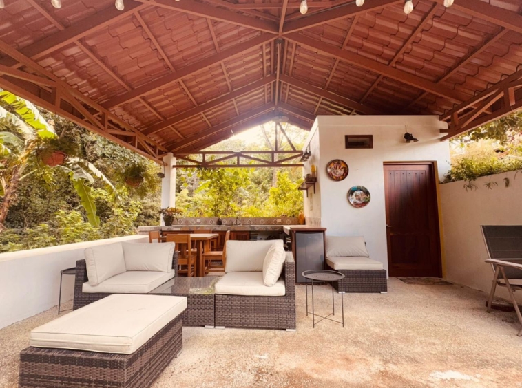 Lake Arenal Jewel: Exclusive Lakeview Estate with Private Lake Access & Separate Apartment.
