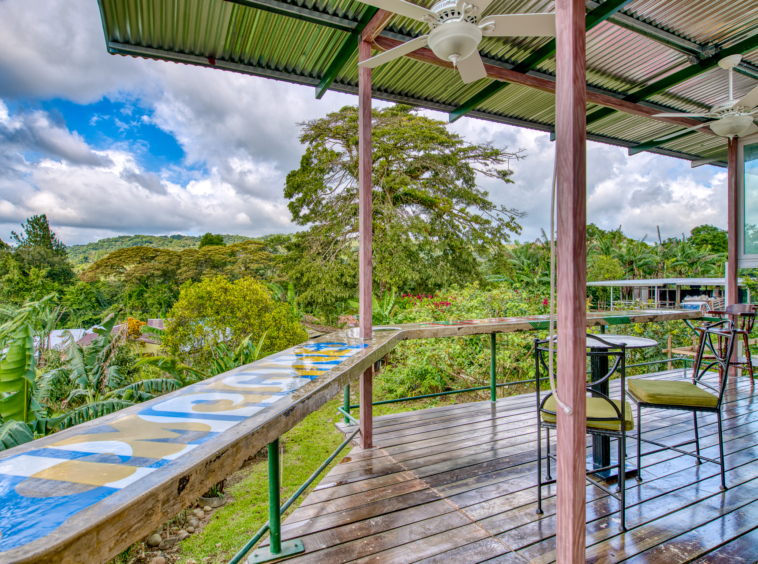 Village Hostel with Expansion Potential – Heart of Nuevo Arenal, Costa Rica