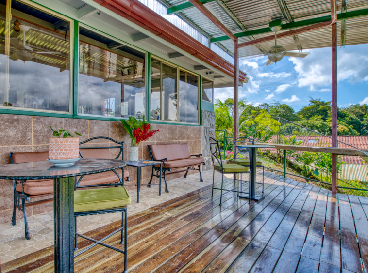 Village Hostel with Expansion Potential – Heart of Nuevo Arenal, Costa Rica