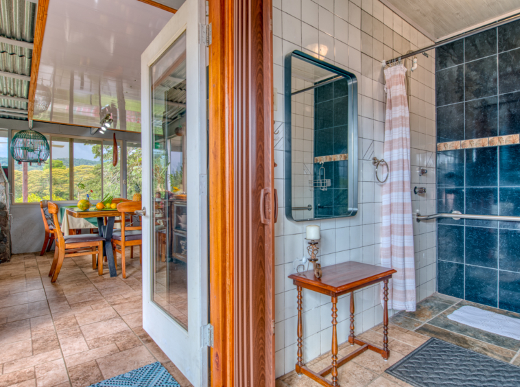 Village Hostel with Expansion Potential – Heart of Nuevo Arenal, Costa Rica