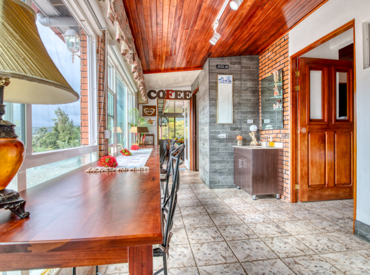 Village Hostel with Expansion Potential – Heart of Nuevo Arenal, Costa Rica