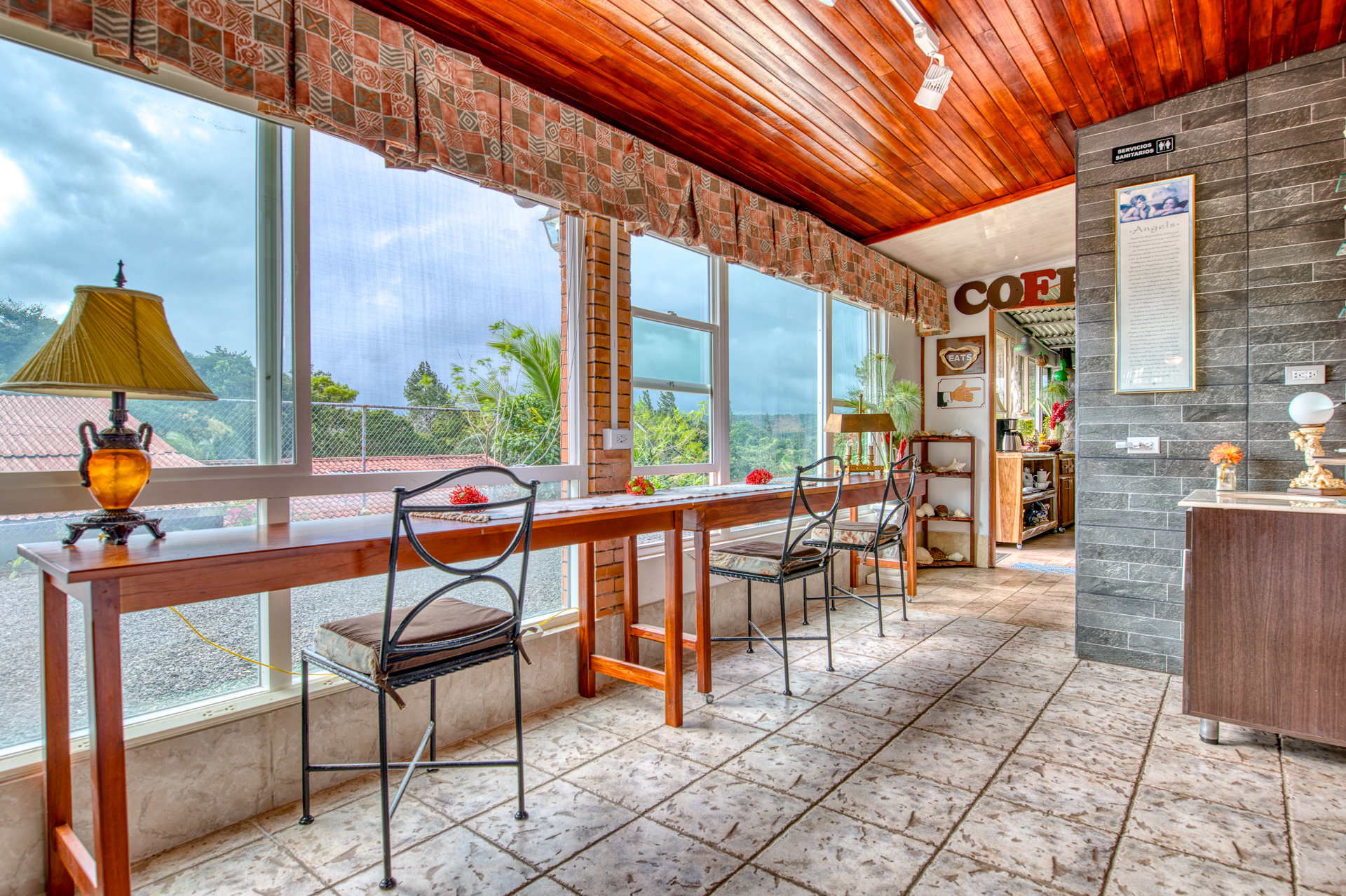 Village Hostel with Expansion Potential – Heart of Nuevo Arenal, Costa Rica