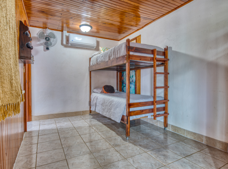Village Hostel with Expansion Potential – Heart of Nuevo Arenal, Costa Rica