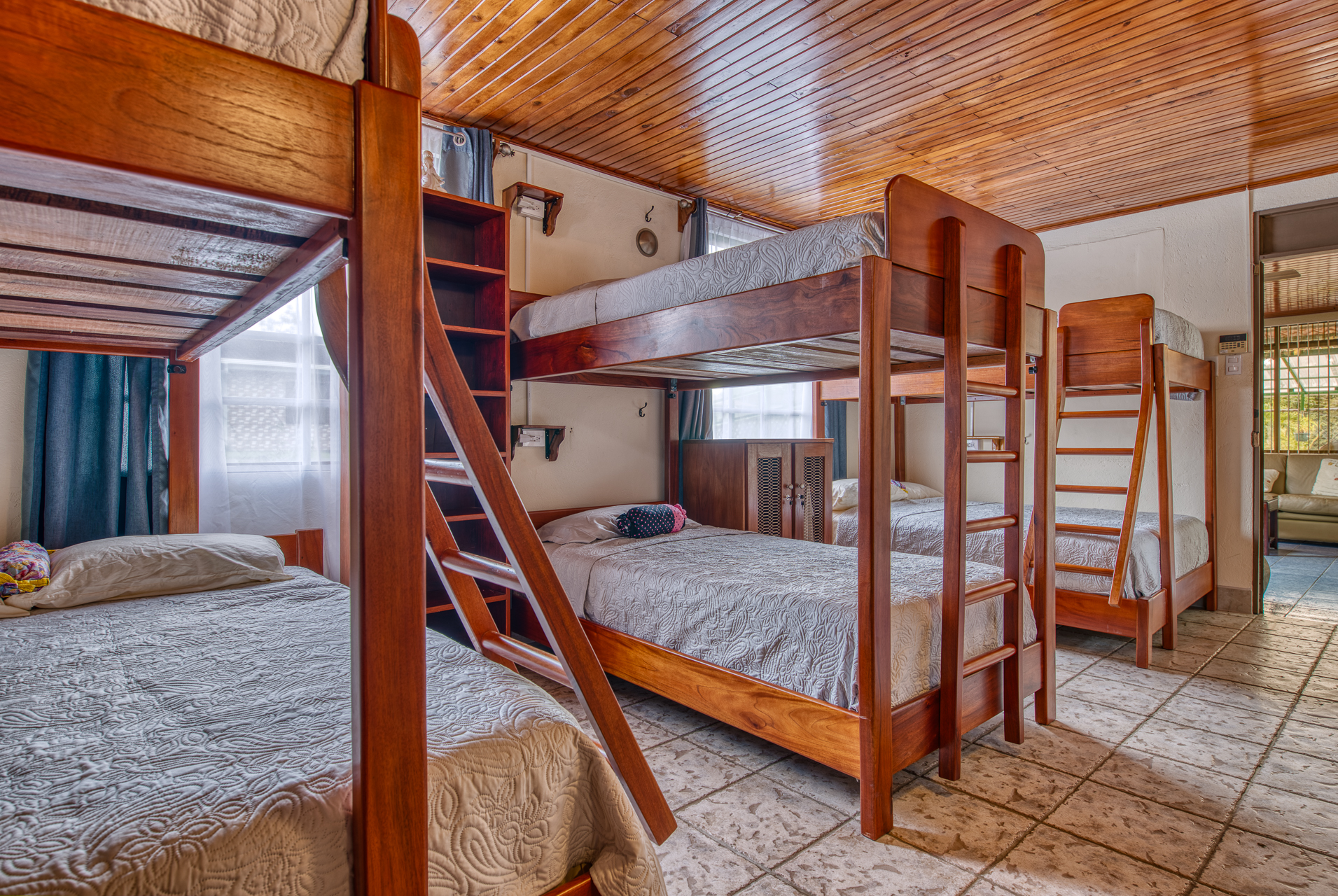 Village Hostel with Expansion Potential – Heart of Nuevo Arenal, Costa Rica