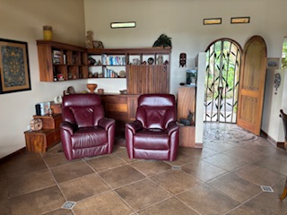 Lake Arenal Jewel: Exclusive Lakeview Estate with Private Lake Access & Separate Apartment.