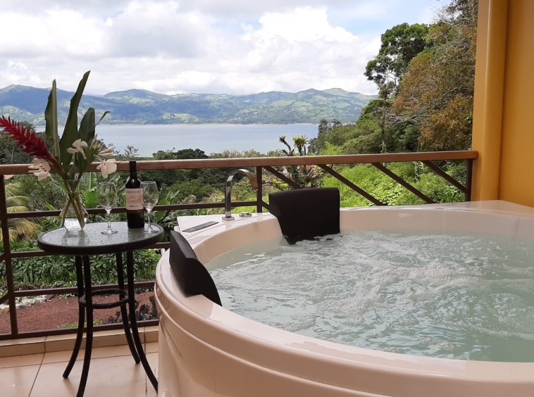 Twin Villas with Stunning Lake Arenal Views – Turnkey Investment Opportunity in Nuevo Arenal