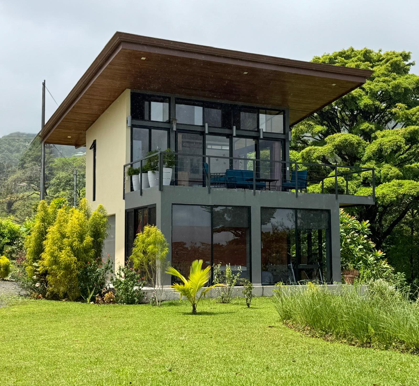 Lake Arenal View Casita with Expansive Views and Future Build Potential