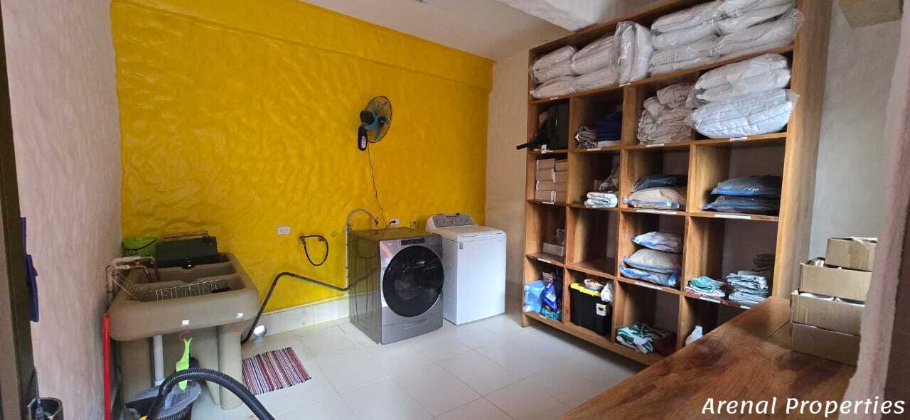 Turnkey Hotel Investment Opportunity Near Playa Tambor, Costa Rica