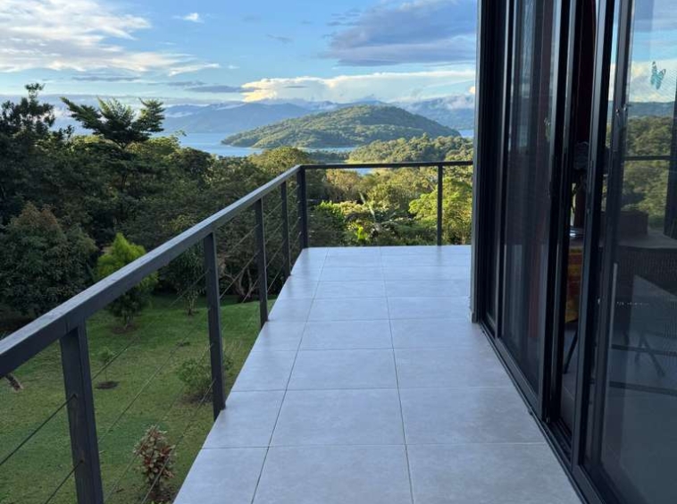 Lake Arenal View Casita with Expansive Views and Future Build Potential