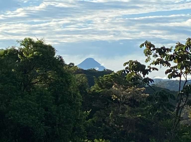 Lake Arenal View Casita with Expansive Views and Future Build Potential