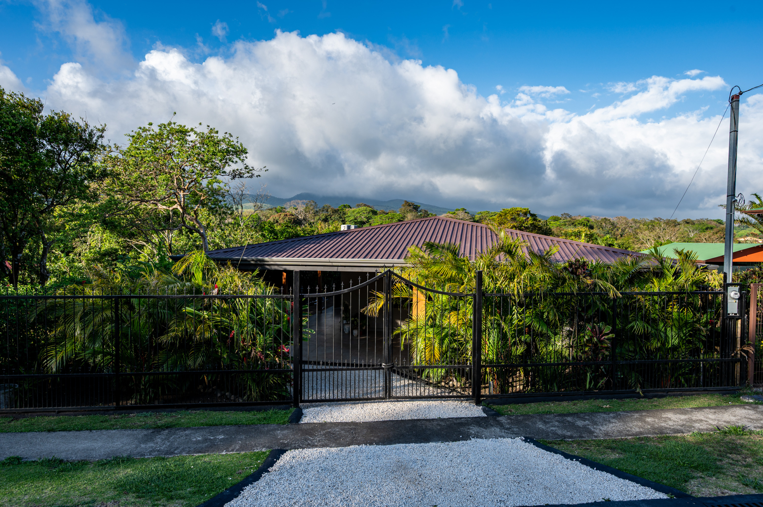 Renovated 2-Bedroom Home with Mountain Views and Turnkey Comfort in Sabalito APMLS045