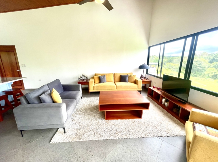 Lakefront Bed & Breakfast — Turnkey, Views, and True Lake Access Nuevo Arenal APMLS0043
