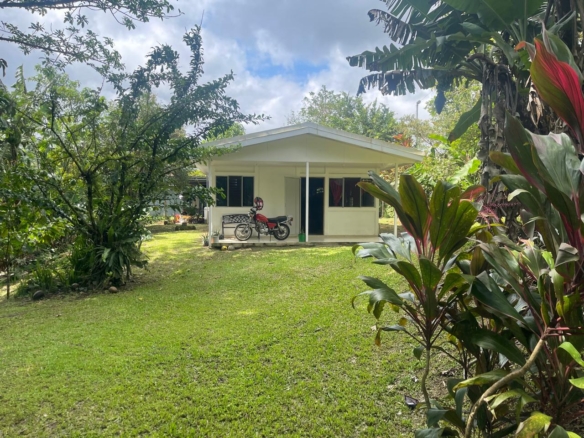 Enchanting Garden & Jungle Property, Walking Distance to Town, Arenal APMLS0048