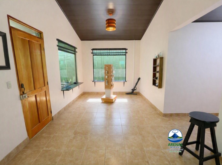 Amazing Starter Home & Butterfly Garden Business in Nuevo Arenal APMLS0049
