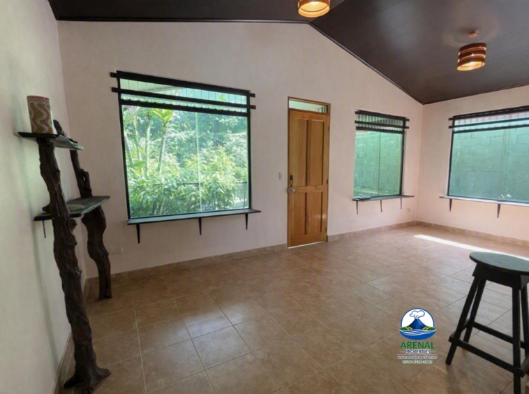 Amazing Starter Home & Butterfly Garden Business in Nuevo Arenal APMLS0049