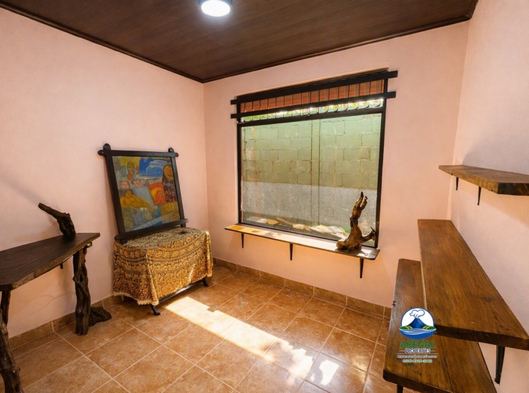 Amazing Starter Home & Butterfly Garden Business in Nuevo Arenal APMLS0049