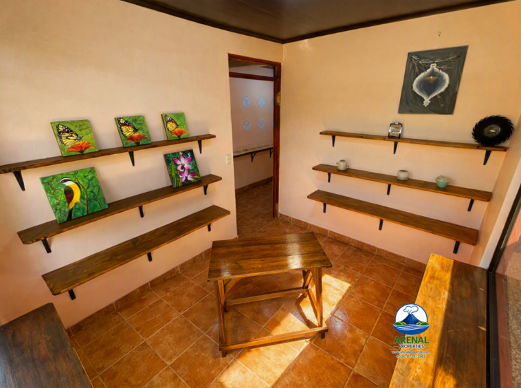Amazing Starter Home & Butterfly Garden Business in Nuevo Arenal APMLS0049
