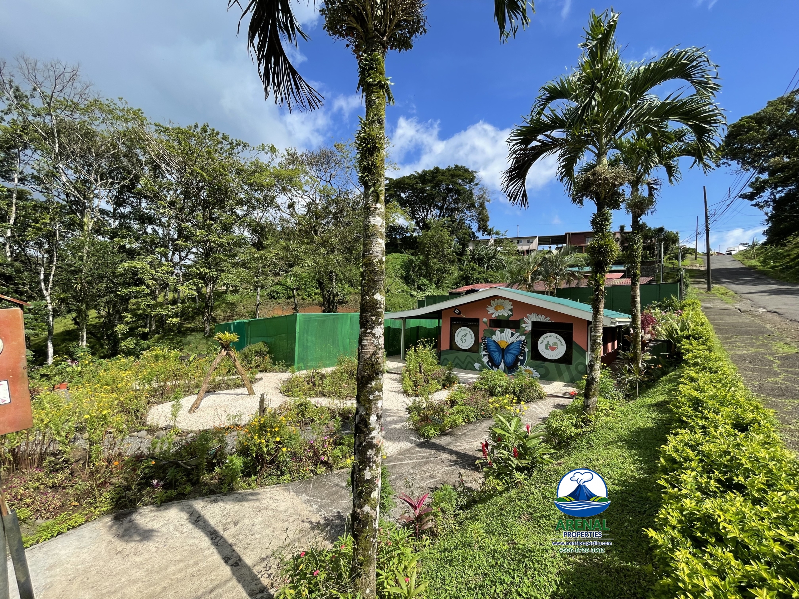 Amazing Starter Home & Butterfly Garden Business in Nuevo Arenal APMLS0049