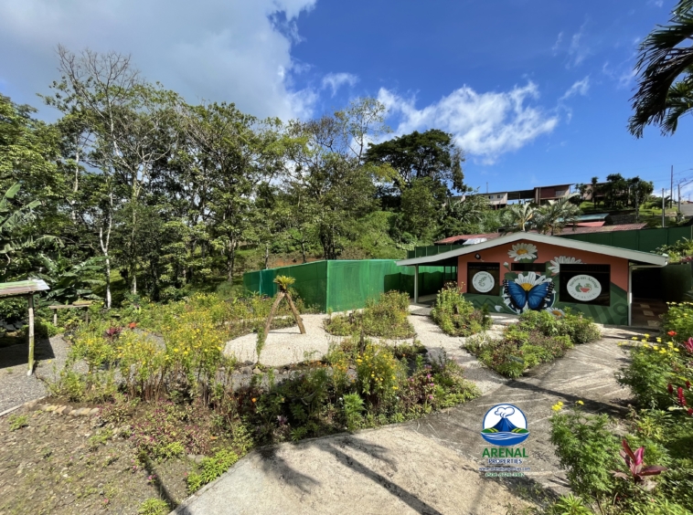 Amazing Starter Home & Butterfly Garden Business in Nuevo Arenal APMLS0049