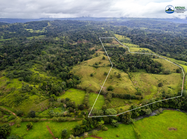Expansive 128-Acre Farm with Valley Views Near Lake Arenal APMLS0051