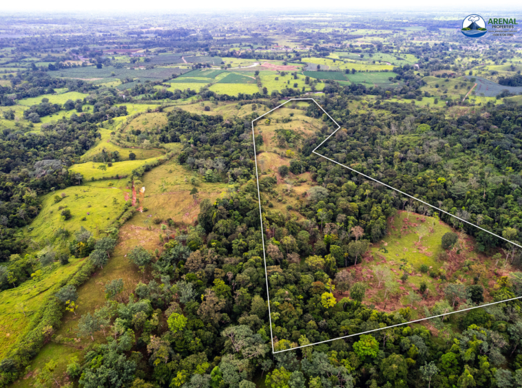 Expansive 128-Acre Farm with Valley Views Near Lake Arenal APMLS0051