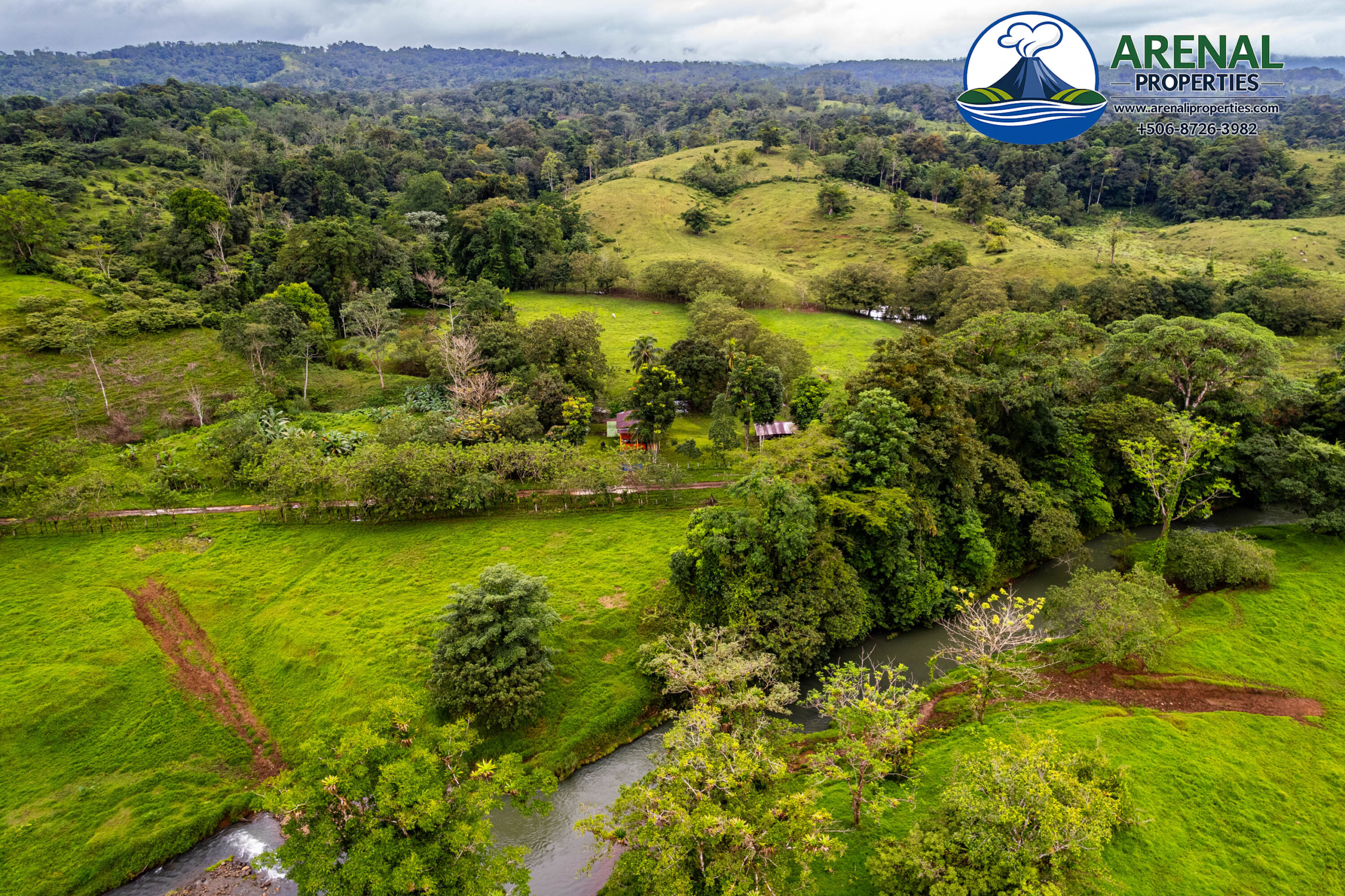 Expansive 128-Acre Farm with Valley Views Near Lake Arenal APMLS0051