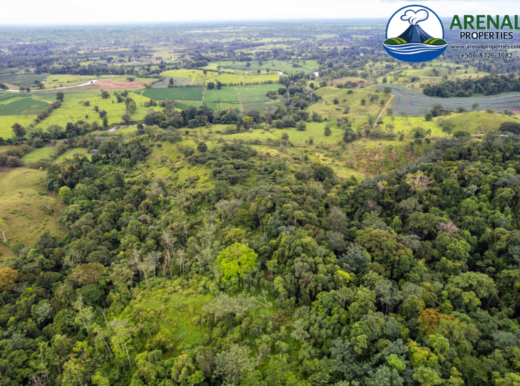 Expansive 128-Acre Farm with Valley Views Near Lake Arenal APMLS0051