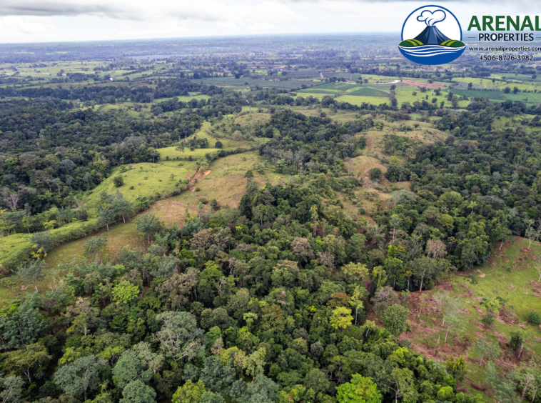 Expansive 128-Acre Farm with Valley Views Near Lake Arenal APMLS0051