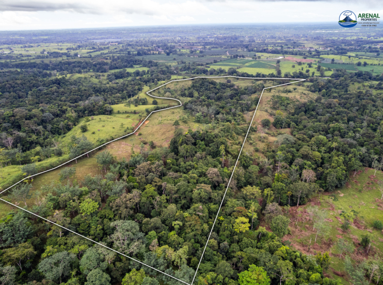 Expansive 128-Acre Farm with Valley Views Near Lake Arenal APMLS0051